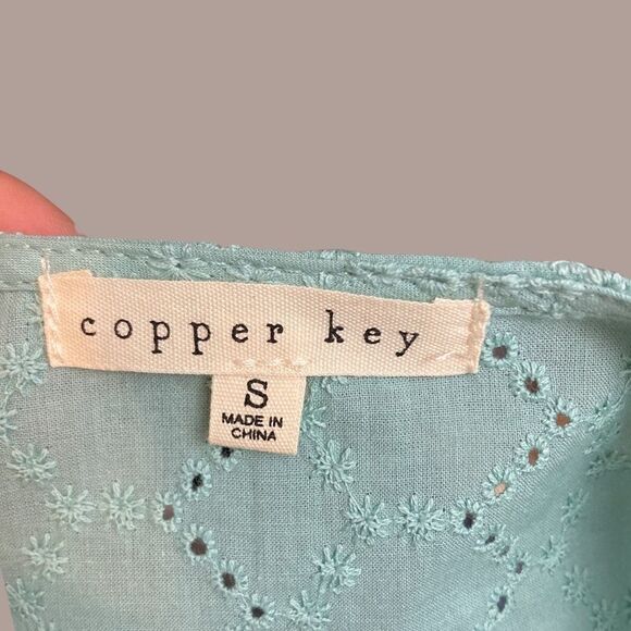 NWT Front Tie Eyelet Button Down Teal Top - Picture 9 of 13